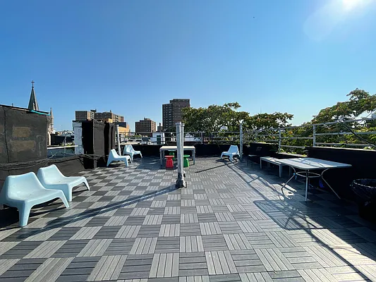 Rented by Oxford Property Group | media 22