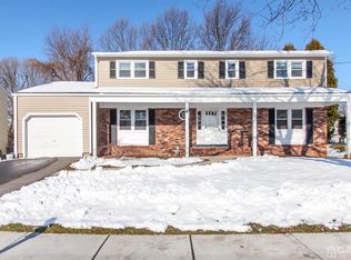 6 Ballo Pl, Edison, NJ 08820