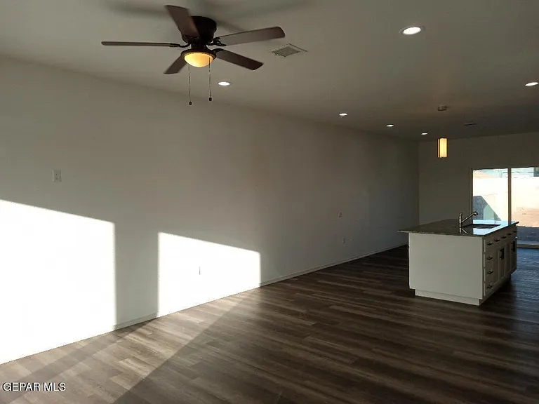 718 Cobre St #2 — Photo 5