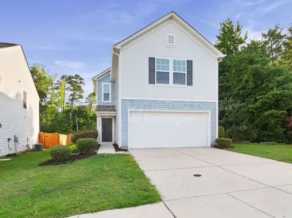 1025 Newfound Hollow Dr, Charlotte, NC 28214