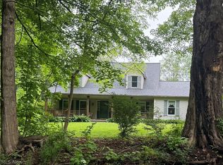 11165 Peck Rd, Mantua, OH 44255