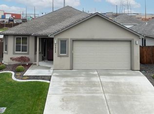 5949 W 41st Ave, Kennewick, WA