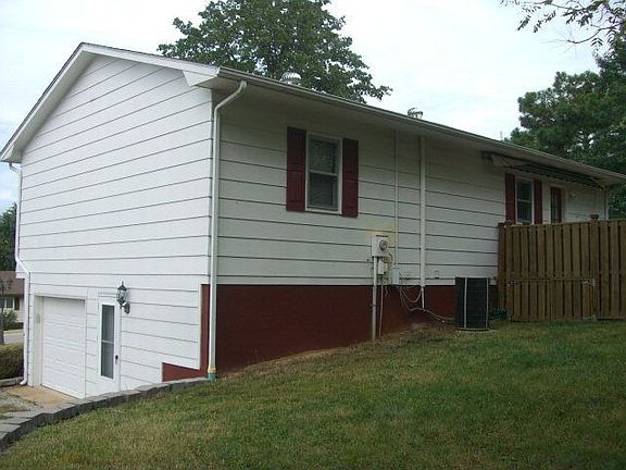 4th image of 1524 W 1st St