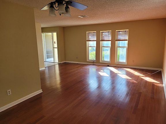 5th image of 2567 N Laconia Dr