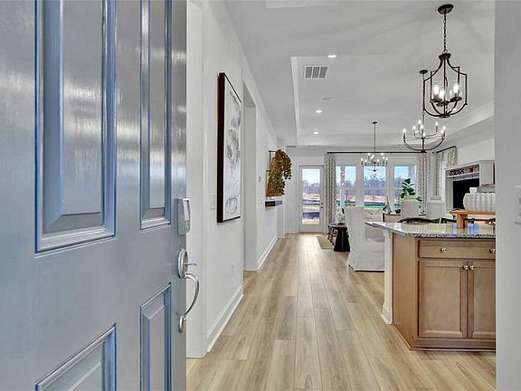 2nd image of 1533 TREGAN AVENUE