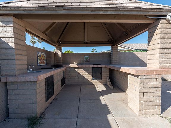 4th image of 8329 W Sells Dr