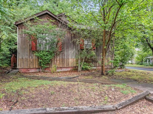 689 Tanglewood St, Memphis, TN 38104