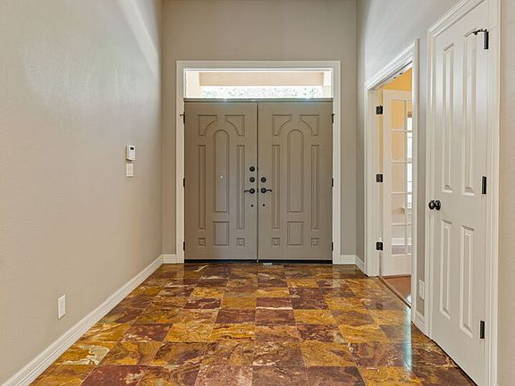 5th image of 23 Fonthill Way