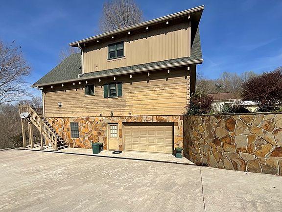 2nd image of 132 Millers Mill Estate Rd