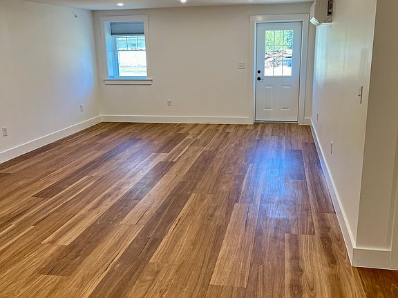 5th image of 61 Old Amherst Rd #7
