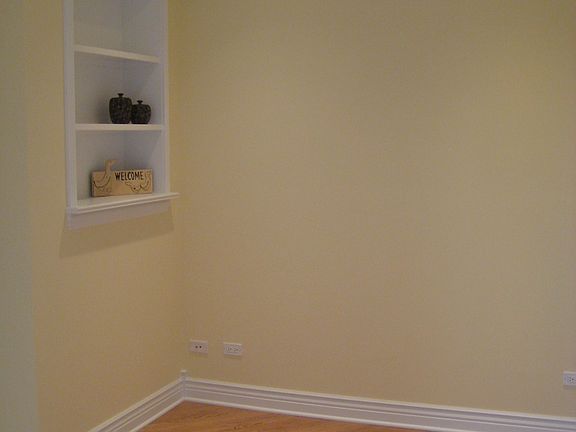 3rd image of 4304 N Saint Louis Ave APT 2B