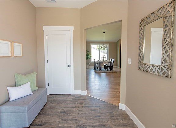 4th image of 3234 NW Evergreen Ct