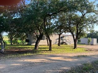 2406 Valley Way Dr, Maxwell, TX 78656
