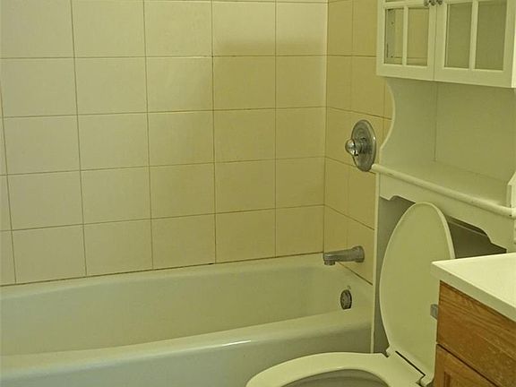 5th image of 5122 Likini St APT 415