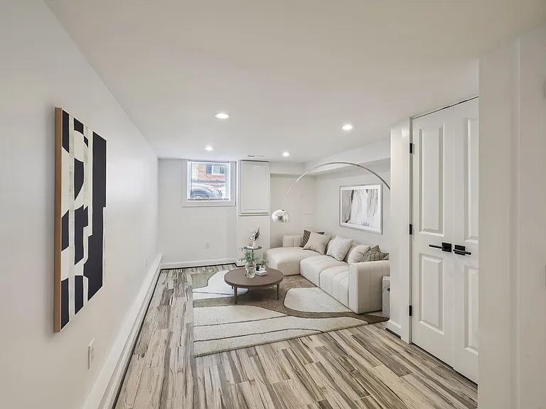 619 Wyeth St #1 — Photo 26