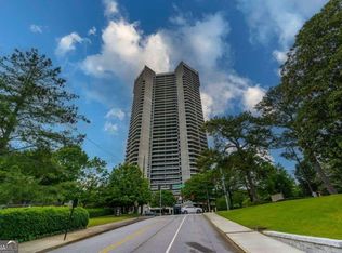 2660 Peachtree Rd NW APT 6C, Atlanta, GA