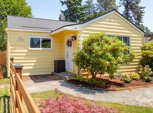 12020 14th Ave NE, Seattle, WA 98125