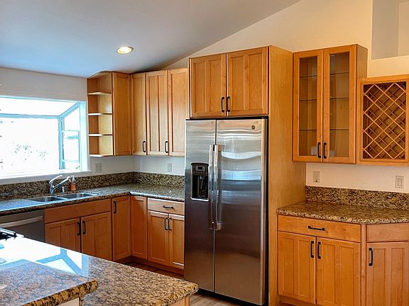 4th image of 337 Brooks Ave APT 2