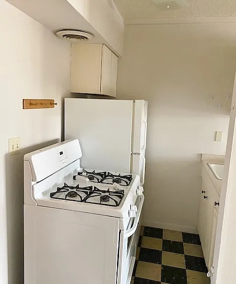 3512 Bryant Ave S #202 — Photo 3