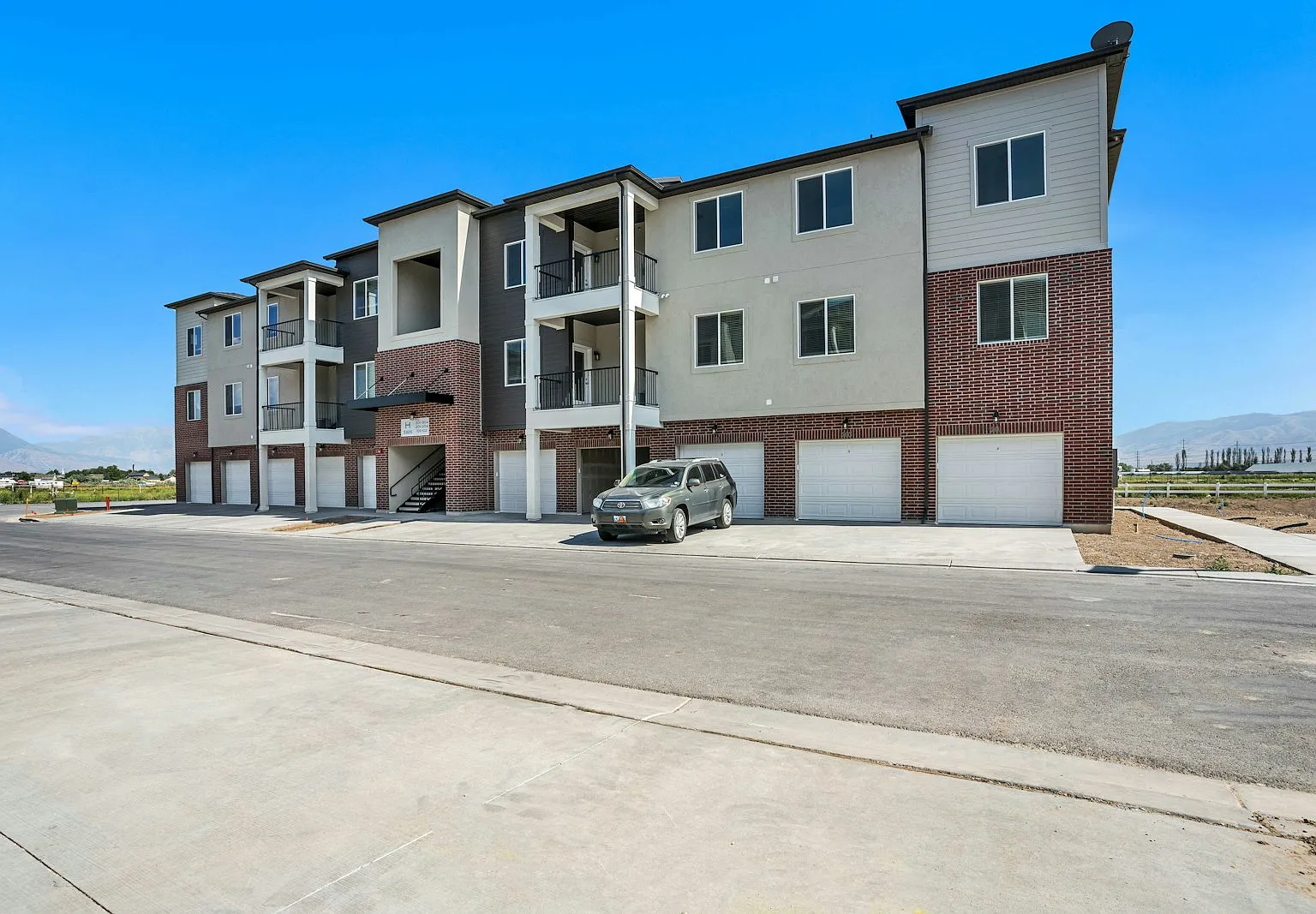 3325 West 1830 North H303 — Photo 3