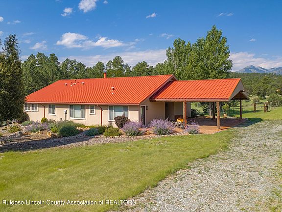2nd image of 114 Pine Point Trl