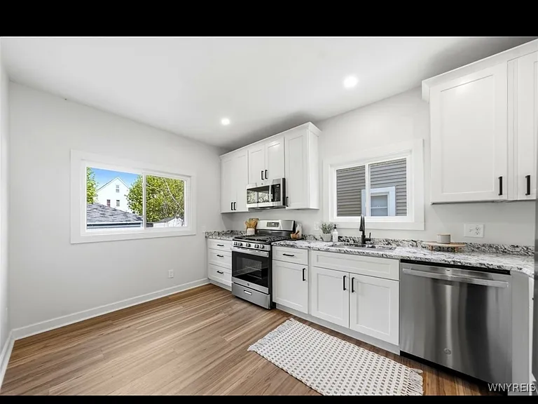 90 Armin Pl #1 — Photo 8