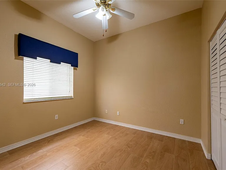 3073 SW 140th Ave — Photo 6