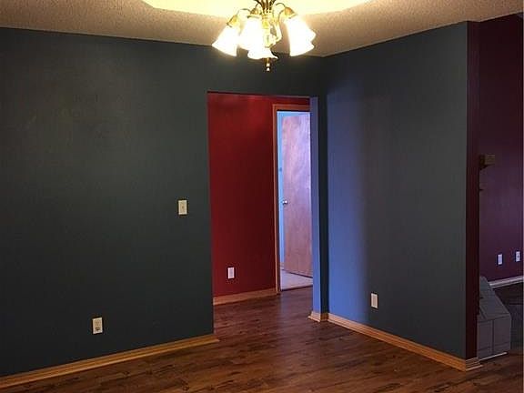 2nd image of 5 Regent Ln