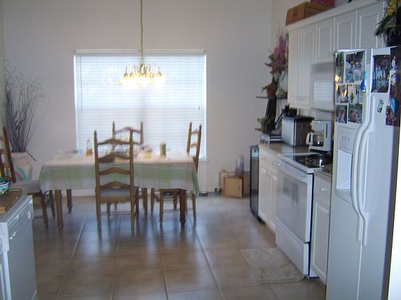 3rd image of 27416 Dortch Ave