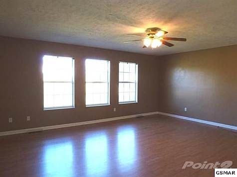 4th image of 849 Chestnut Grove Cir