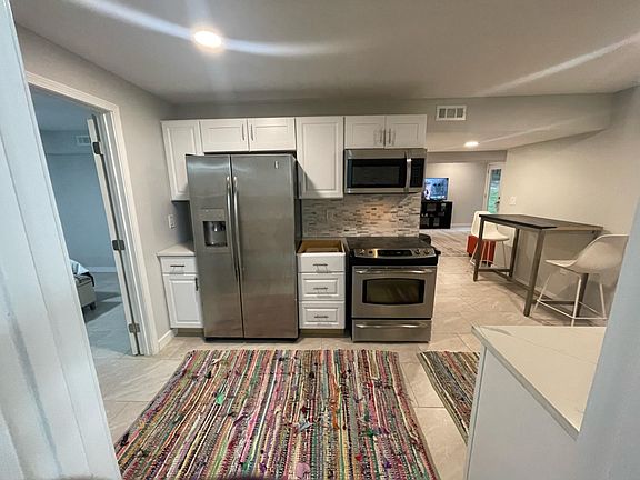 5th image of 21 Gentle Breeze Cir Unit B