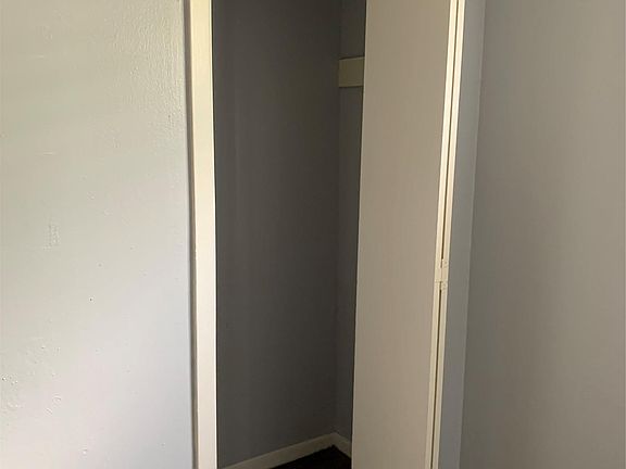 3rd image of 820 Houston St APT 101