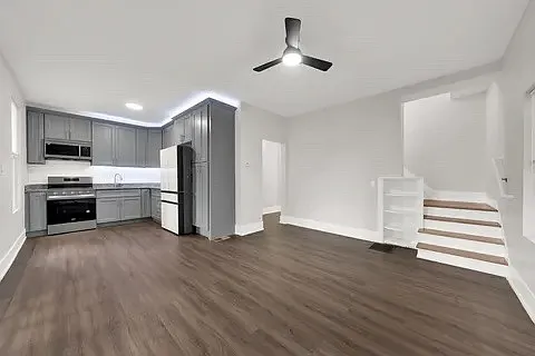5 bed, 2500 sqft, $4,000 — Photo 3