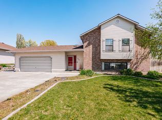 1825 Burlwood Dr, Idaho Falls, ID 83402
