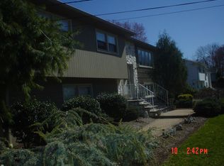 6 Cole Rd, Fairfield, NJ 07004