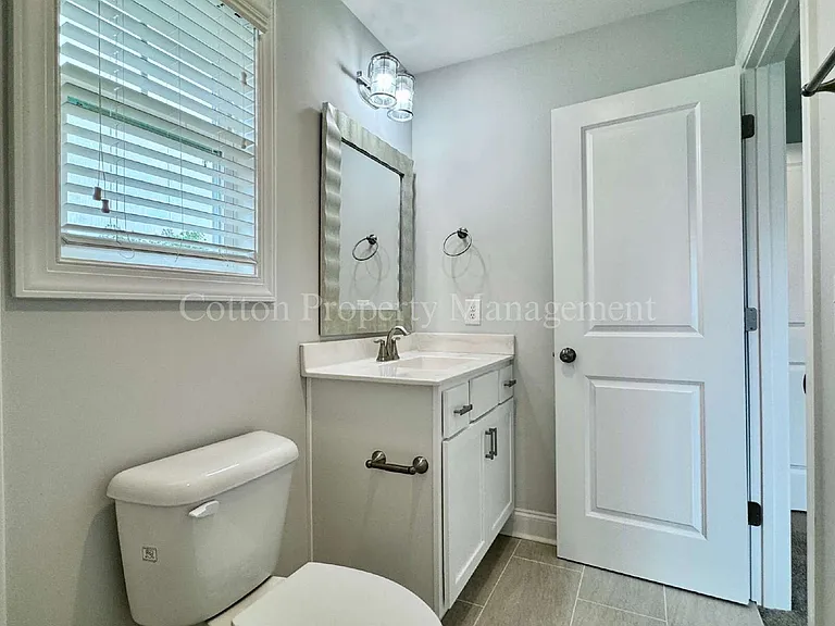 4732 Siddons Dr — Photo 20