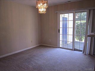 5th image of 1706 Nutmeg Dr