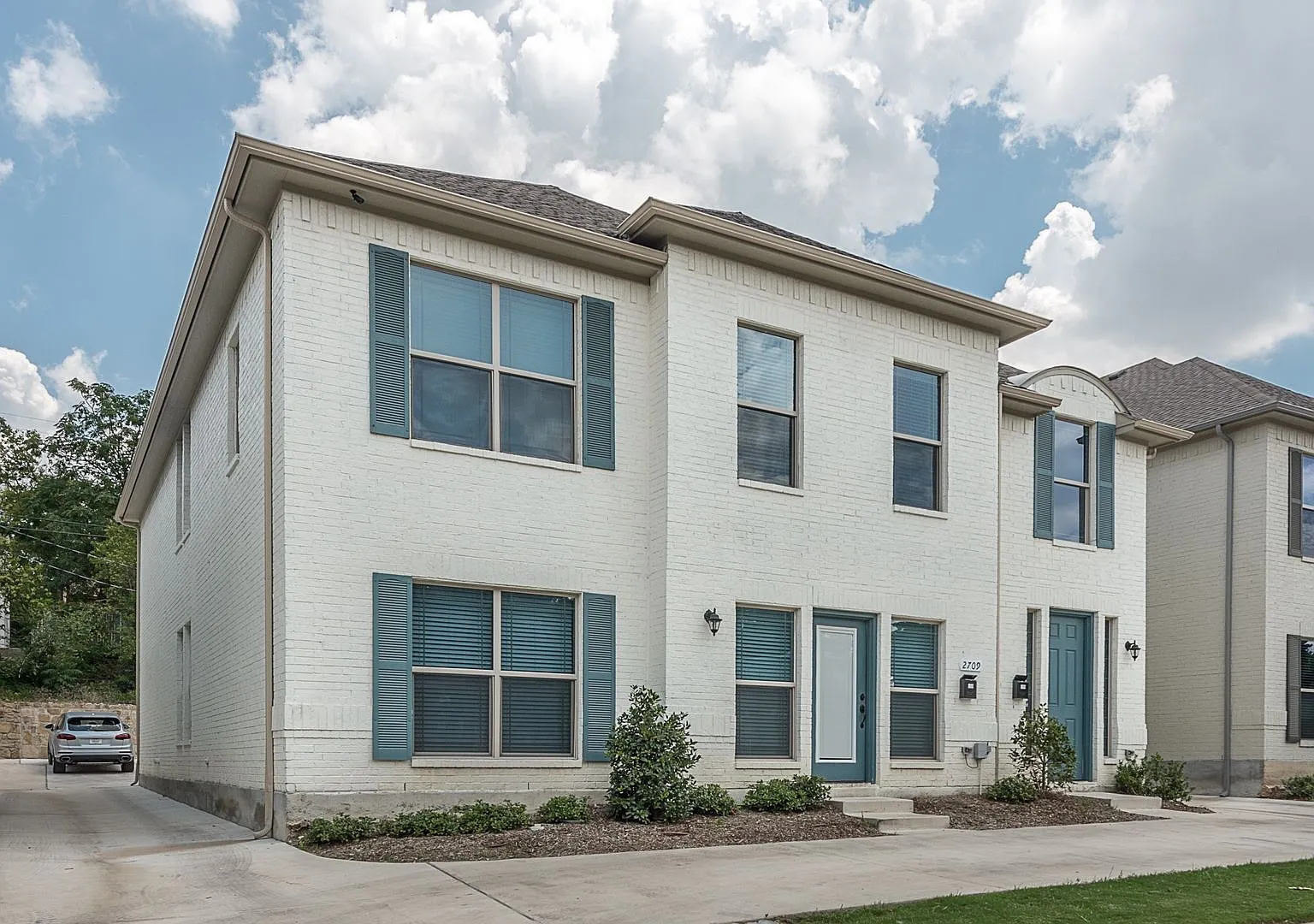 2709 McCart — Photo 3