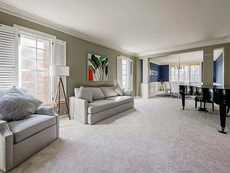 22646 Autumn Park Blvd — Photo 10