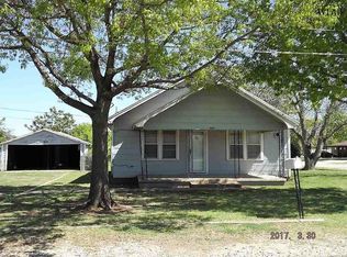 602 N California St, Henrietta, TX 76365