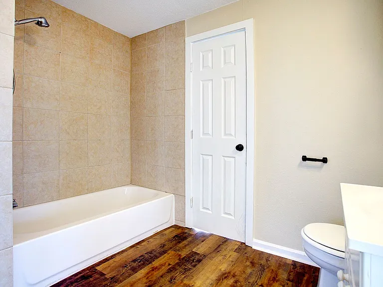 1308 Joslin St — Photo 15