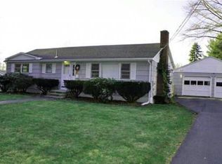 17 Sonnet Ln, Portland, ME 04102