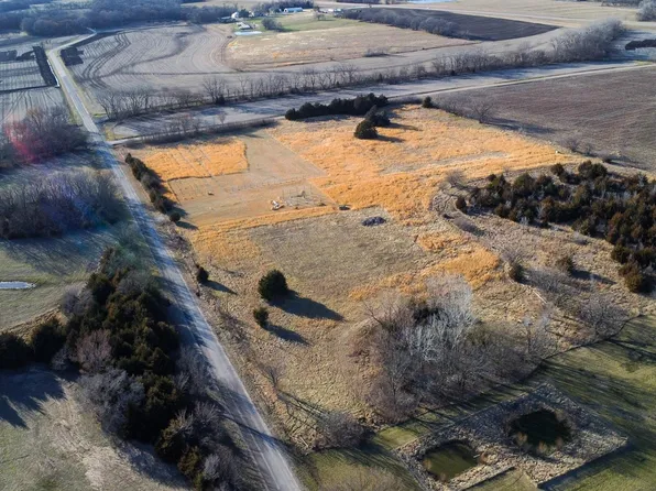 502 Road 170, Emporia, KS 66801