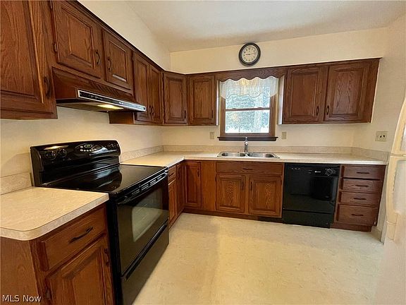 3rd image of 5441 Wilson Dr
