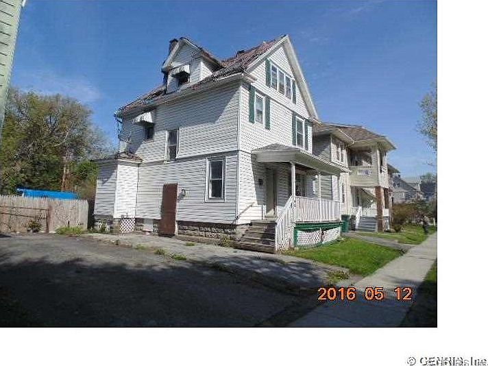 2nd image of 185 Denver St