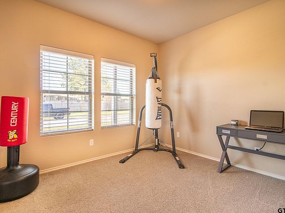 4th image of 19401 Big Valley Dr