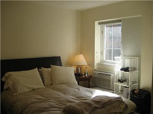 Rented by Adina Realty | media 27