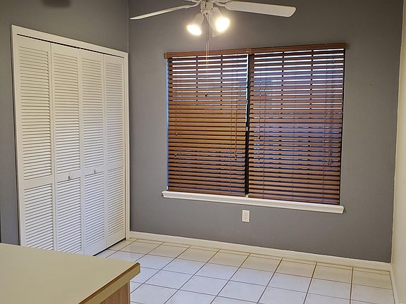 5th image of 5425 N Lake Burkett Ln