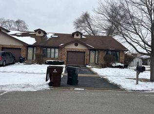 504 N 6th St, Peotone, IL 60468