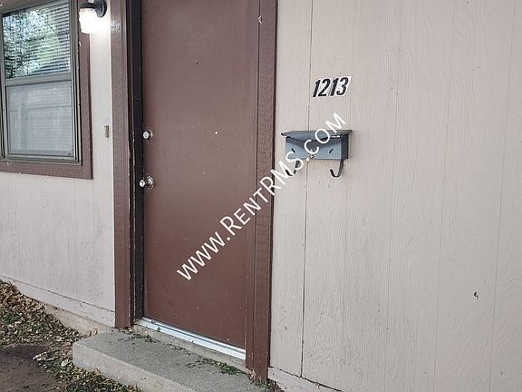 3rd image of 1213 Yuma St